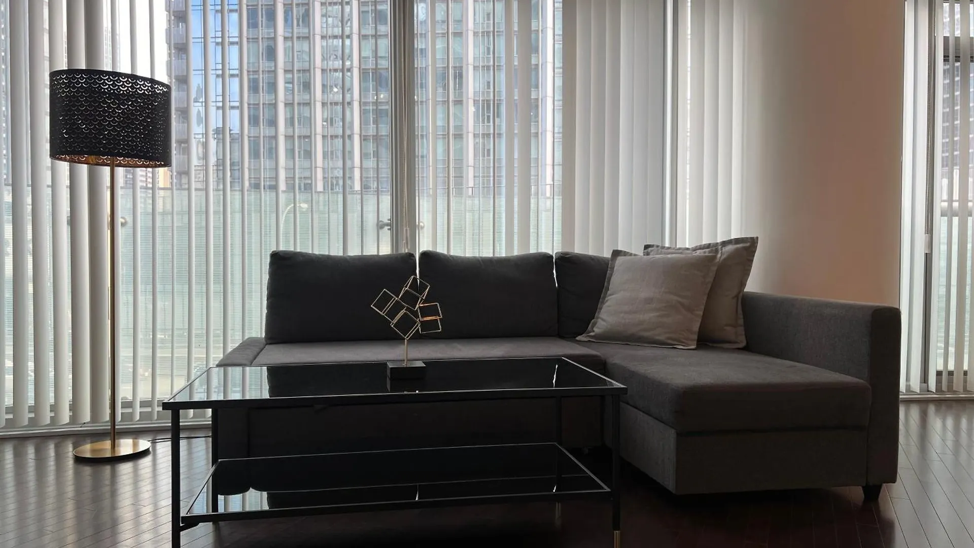 Apartment Grand Royal Suites Toronto Canada