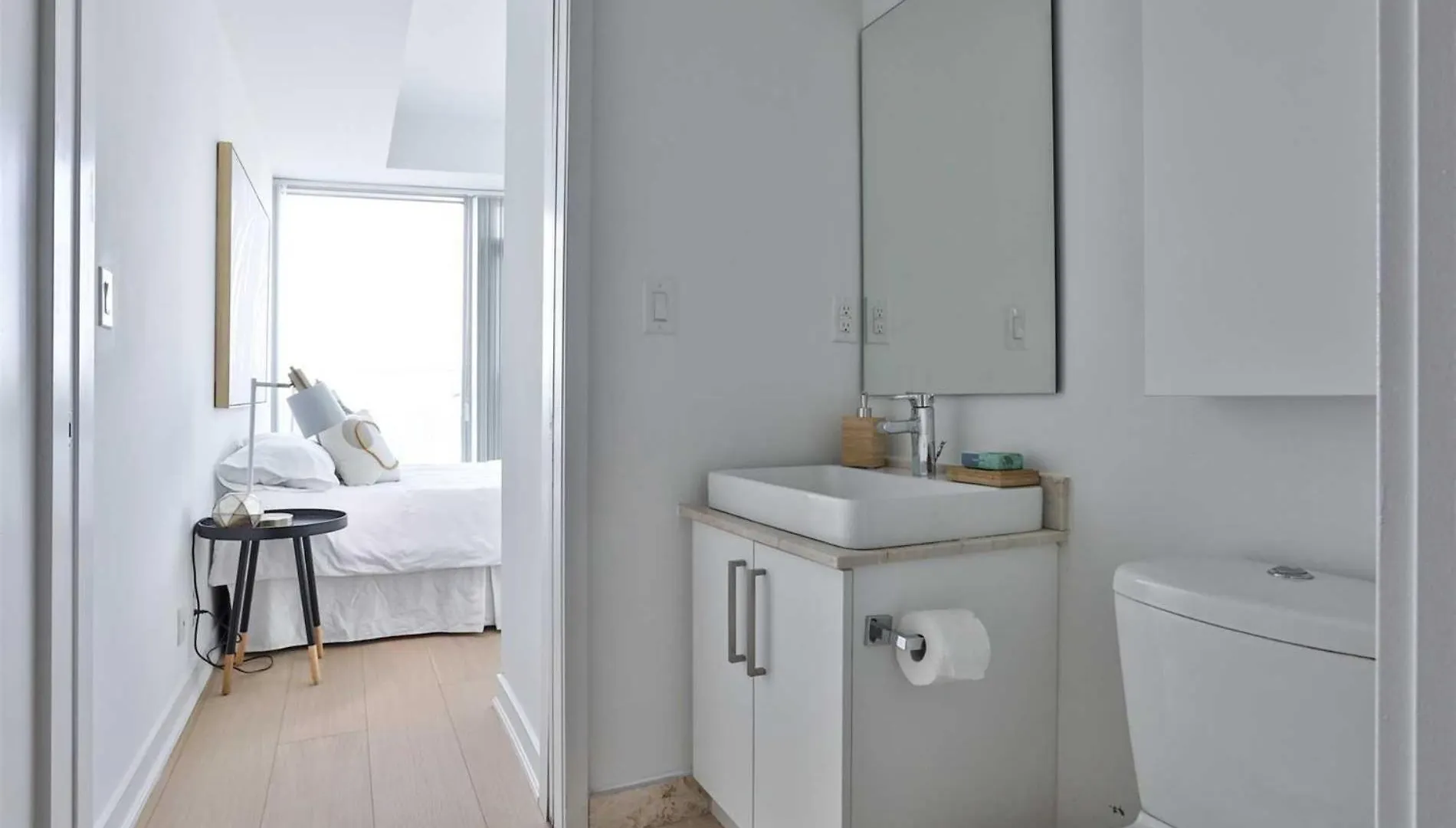 Grand Royal Suites Toronto Canada